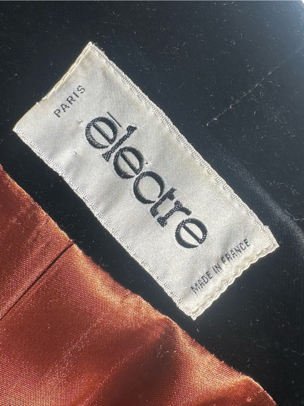 Electre Vintage French Tan Wool Women's Coat with Black Velvet Collar, M-L - Picture 12 of 16